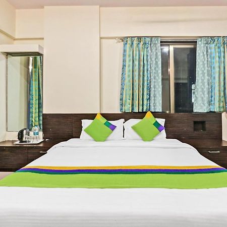 Treebo Trend Bandra Apartments Мумбаи Экстерьер фото