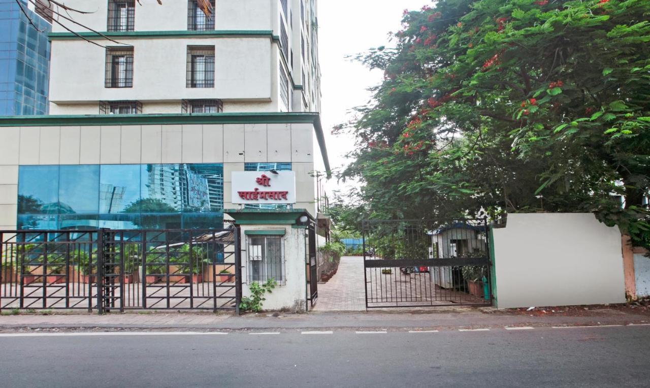 Treebo Trend Bandra Apartments Мумбаи Экстерьер фото